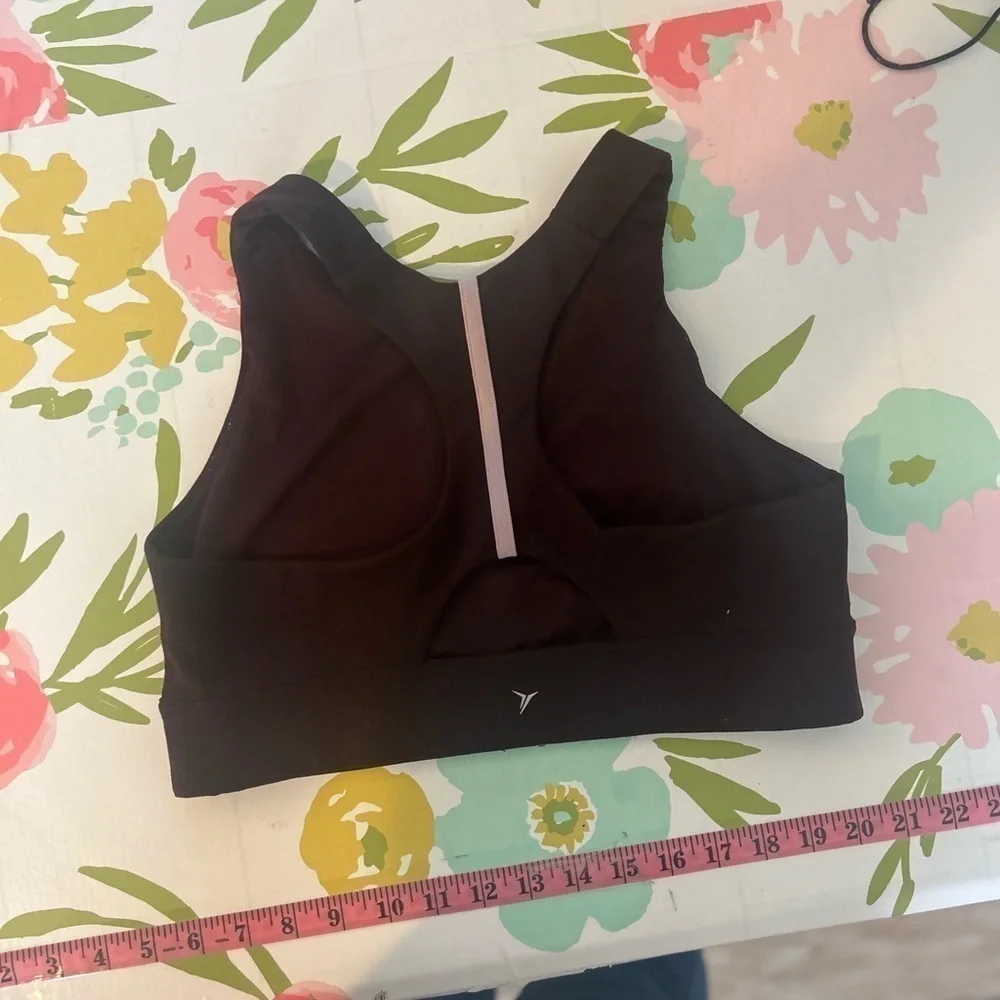 Old Navy active go dry, medium burgundy bra sports